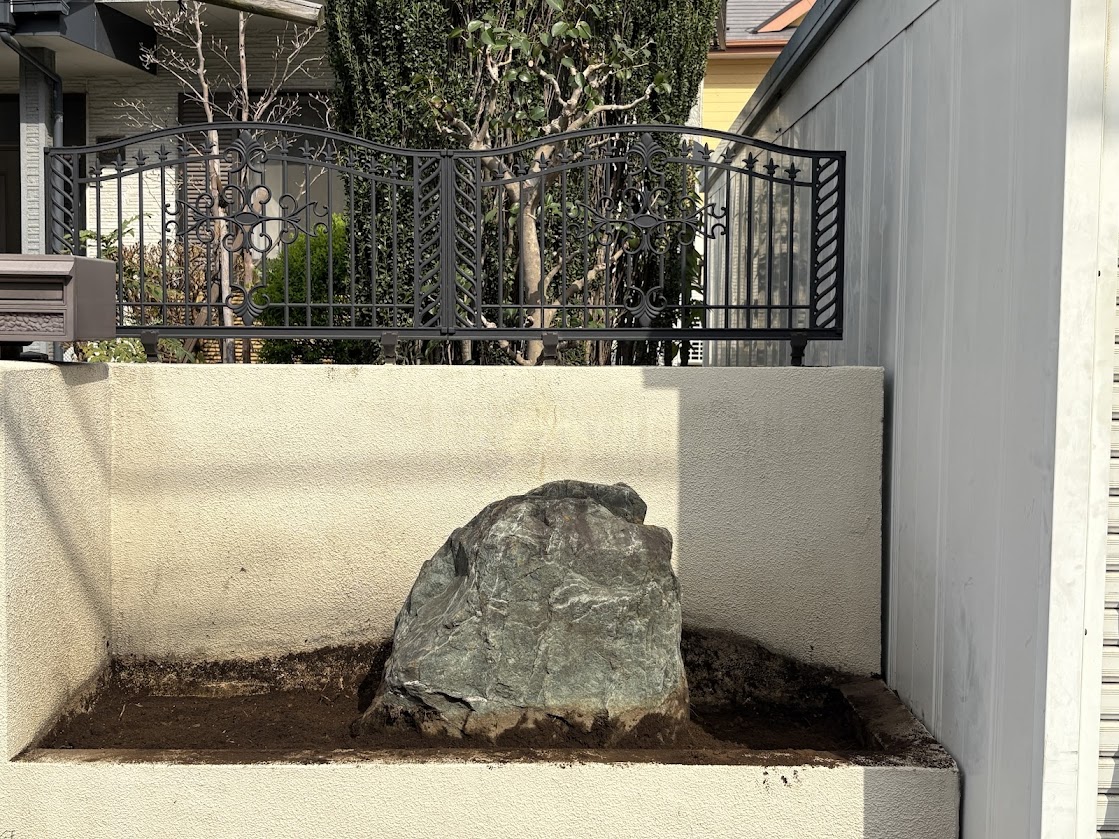 花壇の植栽リニューアル